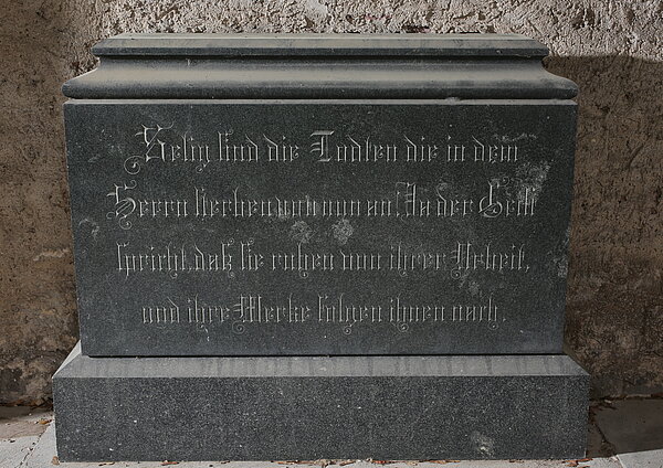 Grabmal Familie Friedrich Sonntag
