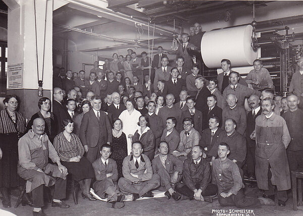 Die technische und kaufmännische Belegschaft der "Badischen Presse", Foto 1932