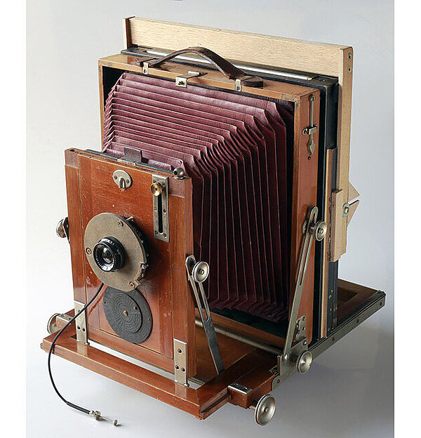 Reisekamera um 1900