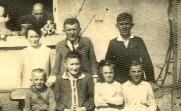 Familie Hohl, obere Reihe Mitte Johannes Hohl