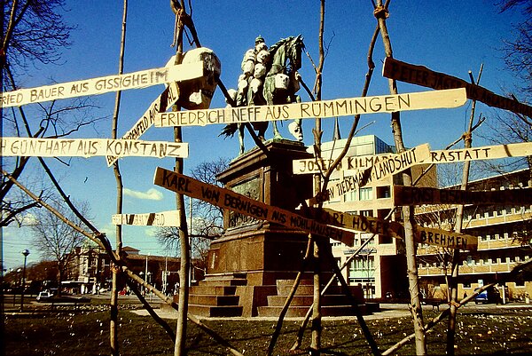 "Freiheitskämpfer stehen auf", Markgrafengymnasium Karlsruhe, Foto 1998