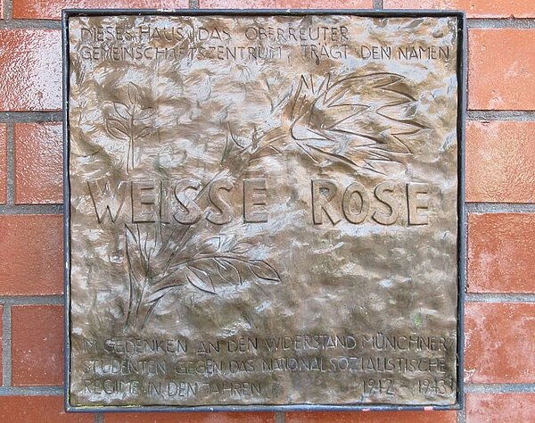 Ansicht der Gedenktafel Weiße Rose
