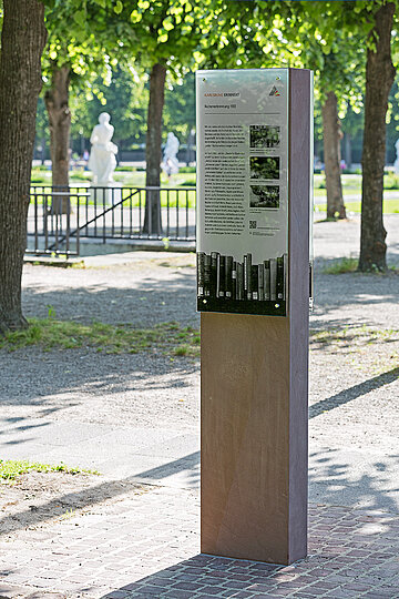 Stele zur Bücherverbrennung auf dem Schlossplatz