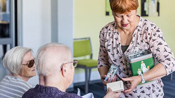 Museum im Koffer: Veranstaltung im Parkschlössle, April 2025