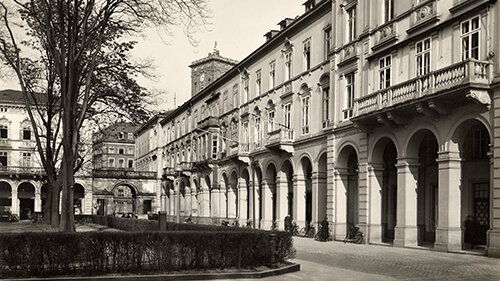 Das Haus des deutschen Metallarbeiterverbandes (Vorläufer der IG Metall) am Friedrichsplatz um 1925