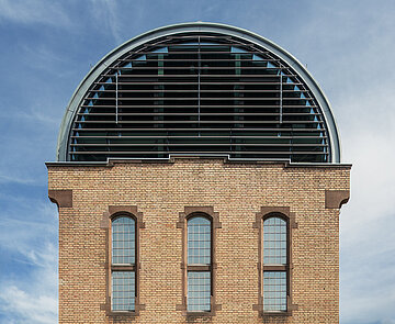 Tonnendach des Stadtarchivs