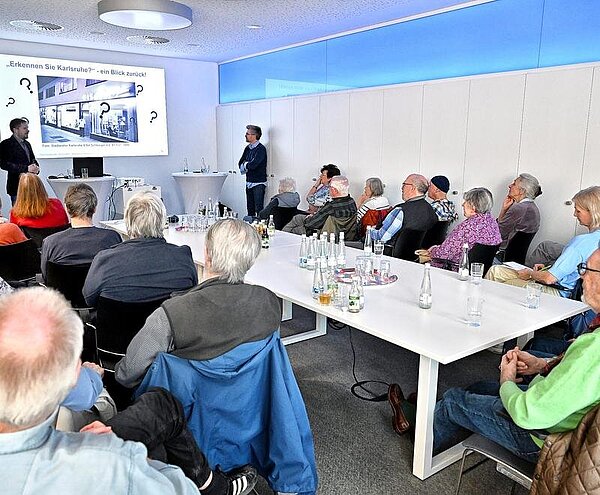Katrin Dort und Eric Wychlacz berichten aus dem Alltag im Stadtarchiv. Im Rahmen der Serie interessieren sich zahlreiche BNN-Leserinnen und -Leser dafür. 