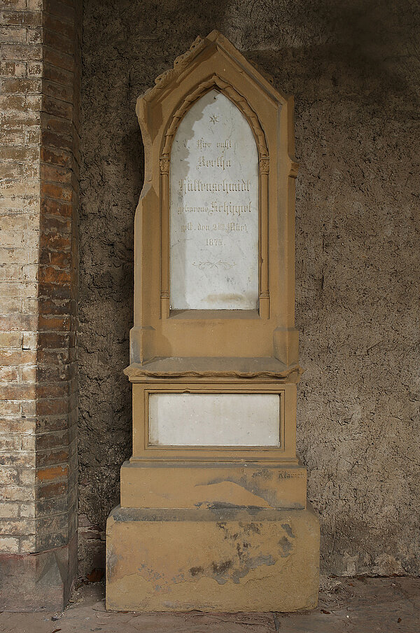 Grabmal Bertha Hüttenschmidt