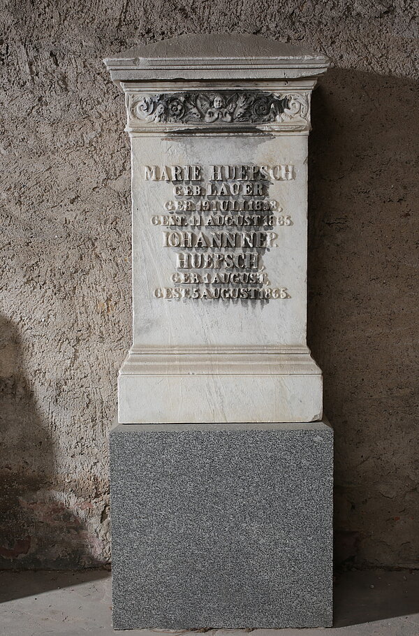 Grabmal von Marie und Johann Nepomuk Hübsch