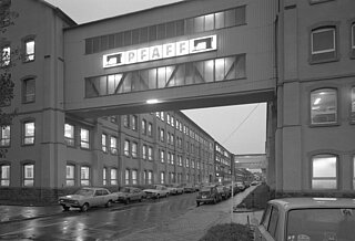 Blick in die Amalienbadstraße mit der Pfaff AG, 1975/76