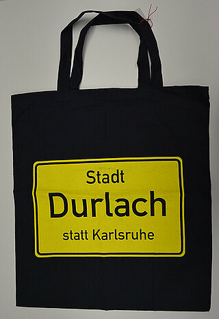 Stofftasche mit der Aufschrift "Stadt Durlach statt Karlsruhe"