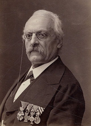 Alfred Maul (1828-1907), Direktor der Turnlehrerbildungsanstalt, Mitbegründer und erster Vorsitzender des Karlsruher Turngaus