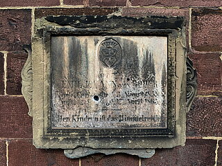 Grabplatte Emil Johann von Röder