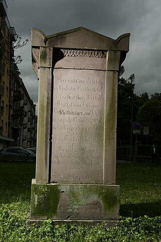 Grabmal Gustav von Struve